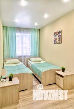 3-к квартира, посуточно, 54м2, 1/1 этаж