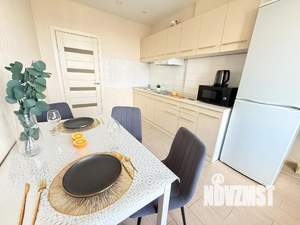 1-к квартира, посуточно, 46м2, 1/1 этаж