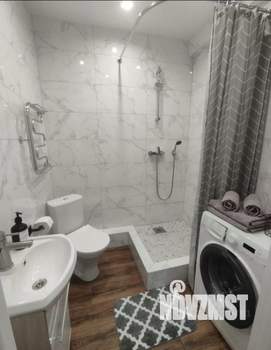 Студия квартира, посуточно, 28м2, 15/18 этаж