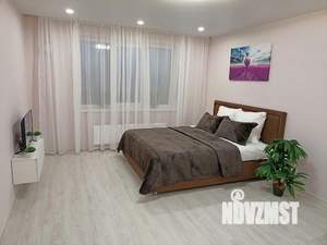 1-к квартира, посуточно, 54м2, 1/1 этаж