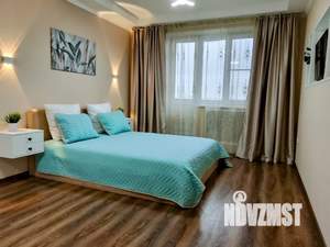 1-к квартира, посуточно, 40м2, 15/16 этаж