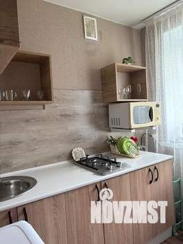 1-к квартира, посуточно, 38м2, 5/5 этаж