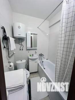 Студия квартира, посуточно, 27м2, 10/17 этаж