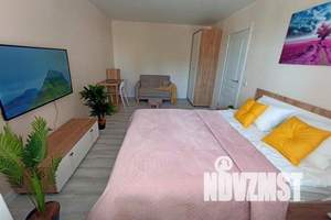 1-к квартира, посуточно, 42м2, 3/10 этаж