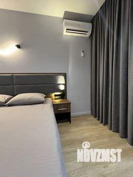 1-к квартира, посуточно, 37м2, 7/10 этаж