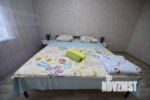 1-к квартира, посуточно, 60м2, 1/1 этаж
