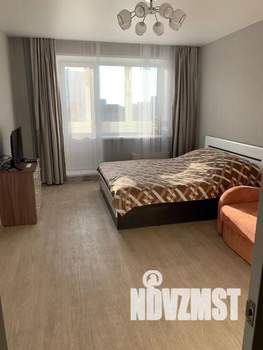 1-к квартира, посуточно, 38м2, 8/10 этаж