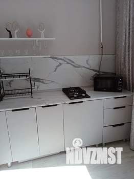 1-к квартира, посуточно, 39м2, 1/9 этаж