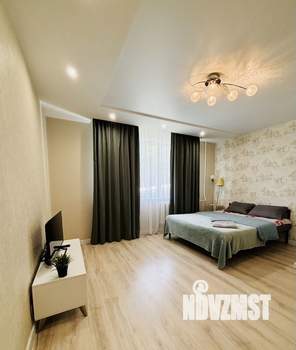 1-к квартира, посуточно, 35м2, 1/9 этаж