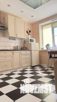 1-к квартира, посуточно, 42м2, 9/10 этаж