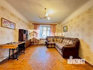 2-к квартира, вторичка, 58м2, 3/5 этаж