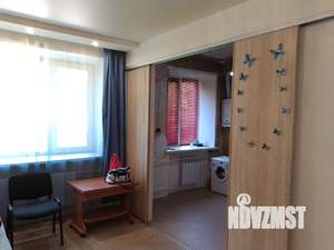 2-к квартира, вторичка, 40м2, 1/4 этаж