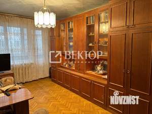 2-к квартира, вторичка, 51м2, 1/5 этаж