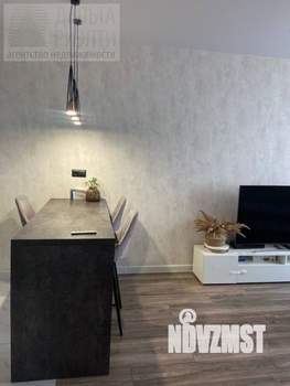 2-к квартира, вторичка, 58м2, 1/9 этаж