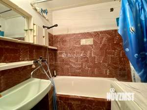 2-к квартира, вторичка, 52м2, 1/9 этаж