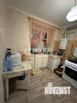 2-к квартира, вторичка, 44м2, 1/5 этаж