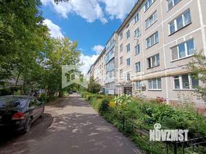 4-к квартира, вторичка, 58м2, 1/5 этаж