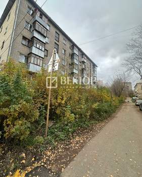 2-к квартира, вторичка, 42м2, 5/5 этаж