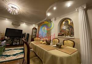 5-к квартира, вторичка, 175м2, 1/4 этаж