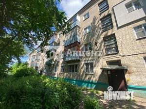 2-к квартира, вторичка, 44м2, 1/4 этаж