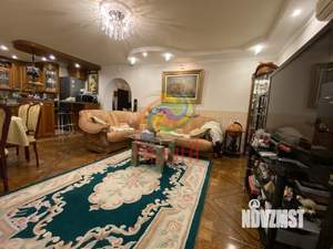 5-к квартира, вторичка, 175м2, 1/4 этаж