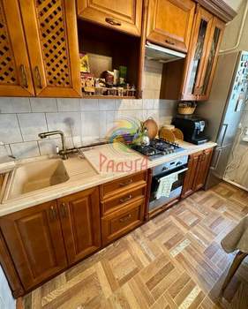 3-к квартира, вторичка, 78м2, 1/2 этаж