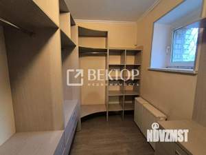 3-к квартира, вторичка, 94м2, 1/5 этаж