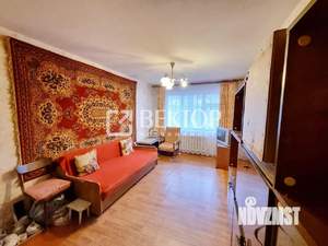 3-к квартира, вторичка, 57м2, 1/5 этаж