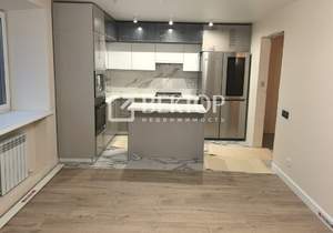 4-к квартира, вторичка, 103м2, 1/5 этаж