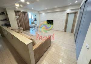 2-к квартира, вторичка, 76м2, 8/19 этаж