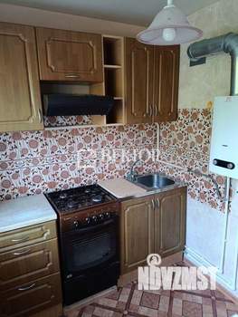 2-к квартира, вторичка, 44м2, 3/5 этаж
