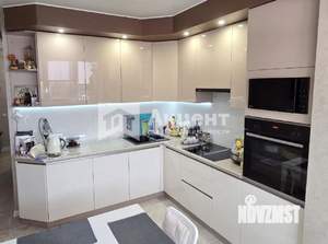 2-к квартира, вторичка, 61м2, 8/17 этаж