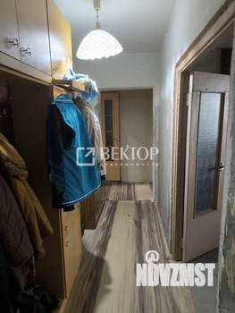 3-к квартира, вторичка, 68м2, 1/10 этаж