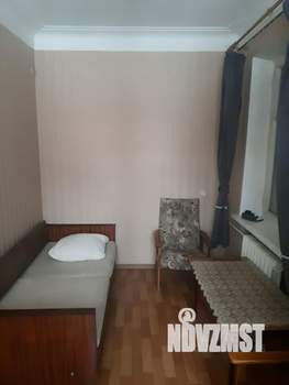 2-к квартира, вторичка, 39м2, 1/4 этаж