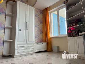 4-к квартира, вторичка, 124м2, 5/19 этаж