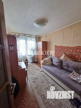 4-к квартира, вторичка, 104м2, 1/9 этаж
