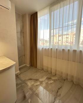 2-к квартира, вторичка, 70м2, 1/5 этаж