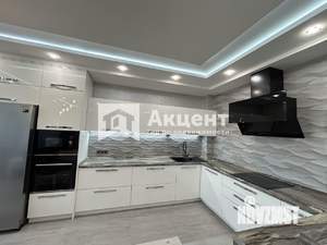 3-к квартира, вторичка, 120м2, 15/19 этаж