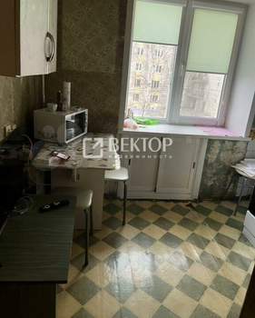 4-к квартира, вторичка, 61м2, 3/5 этаж