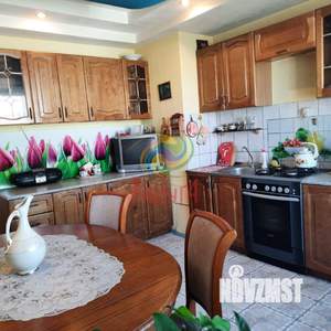 3-к квартира, вторичка, 70м2, 8/10 этаж