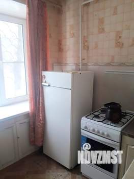 2-к квартира, вторичка, 39м2, 1/4 этаж
