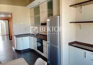 2-к квартира, вторичка, 77м2, 9/14 этаж
