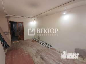 3-к квартира, вторичка, 61м2, 1/5 этаж