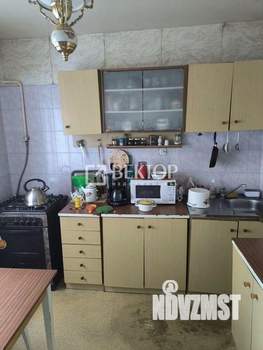 3-к квартира, вторичка, 68м2, 1/10 этаж