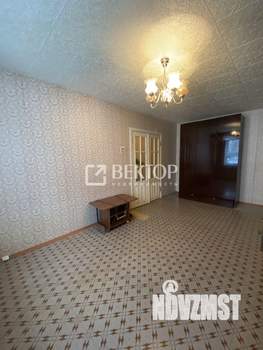 2-к квартира, вторичка, 41м2, 1/5 этаж