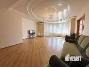 4-к квартира, вторичка, 233м2, 3/5 этаж