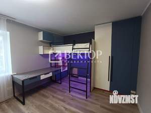4-к квартира, вторичка, 191м2, 2/4 этаж