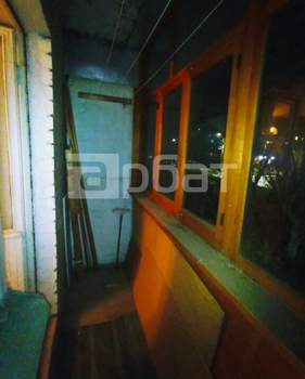 2-к квартира, вторичка, 42м2, 3/5 этаж