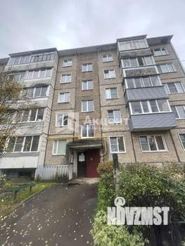 4-к квартира, вторичка, 58м2, 5/5 этаж