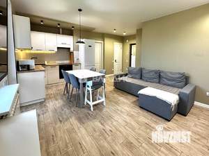 3-к квартира, вторичка, 58м2, 10/17 этаж